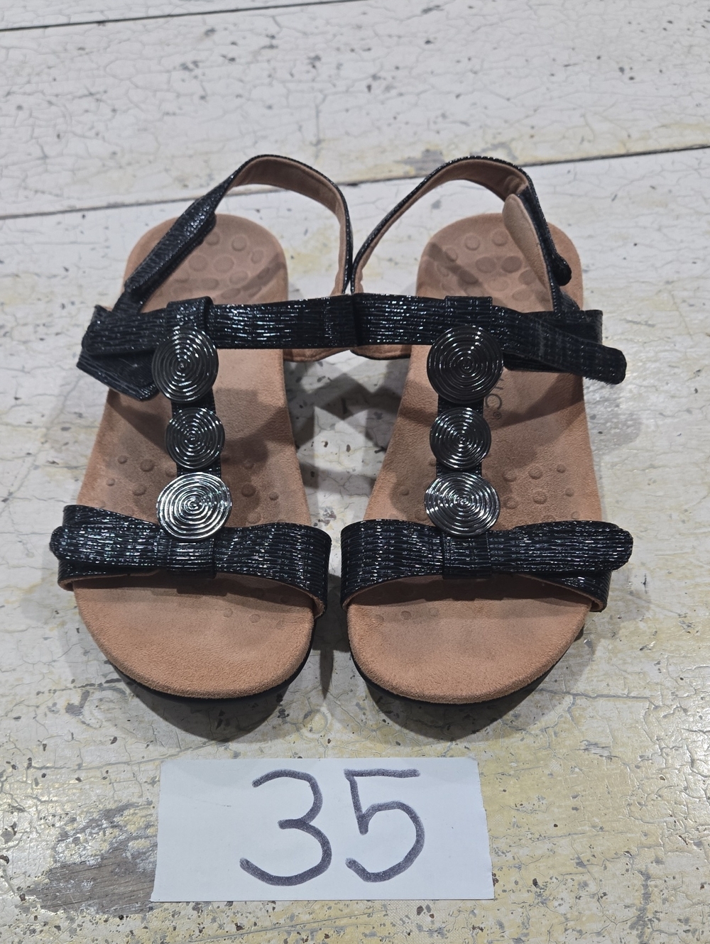 Vionic Farra II sandals Black Womens Size 39-8